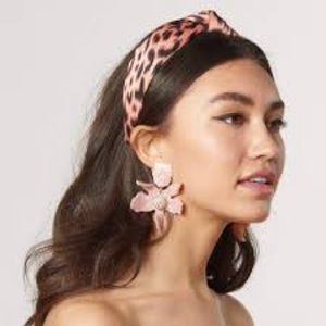 Lele Sadoughi Silk Leopard Knotted Headband (pink)